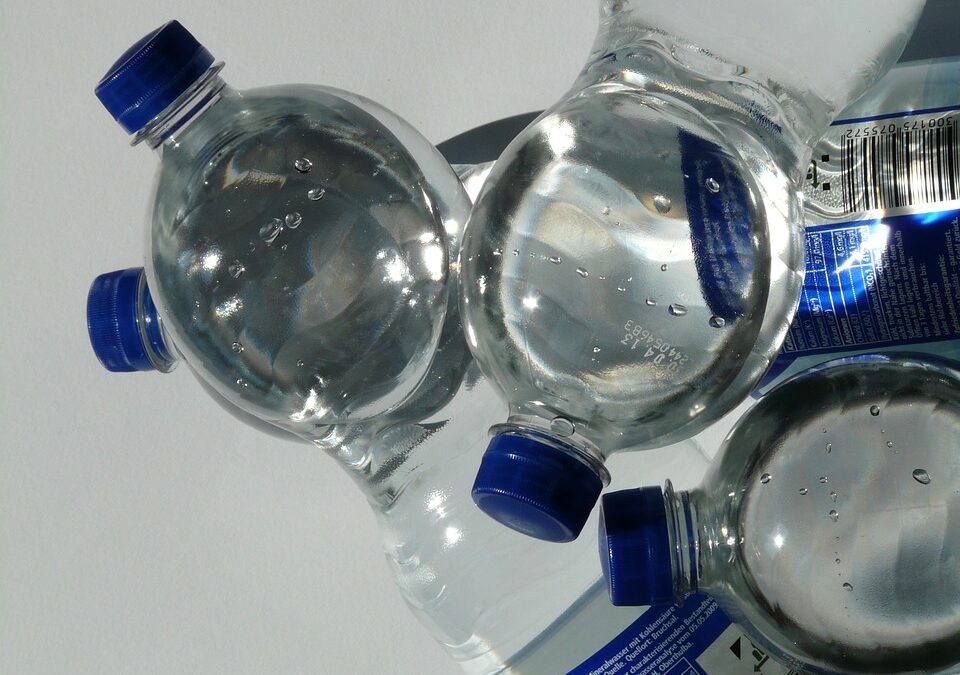 Las mejores y peores marcas de agua embotellada