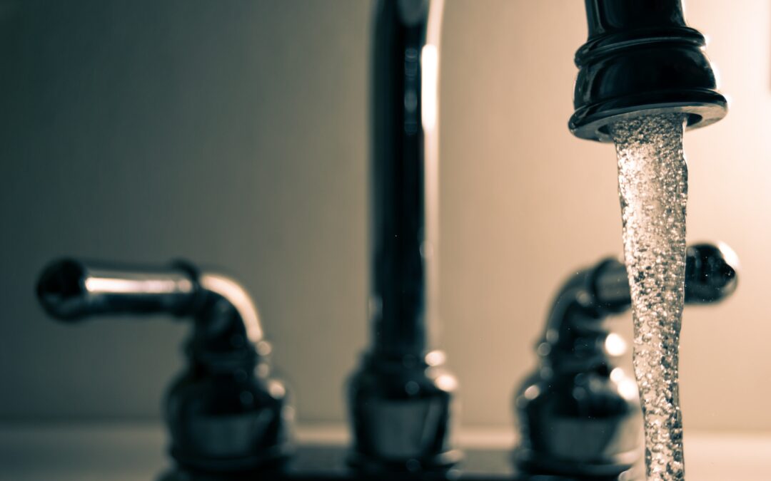 ¿Qué es el agua dura y qué problemas ocasiona?